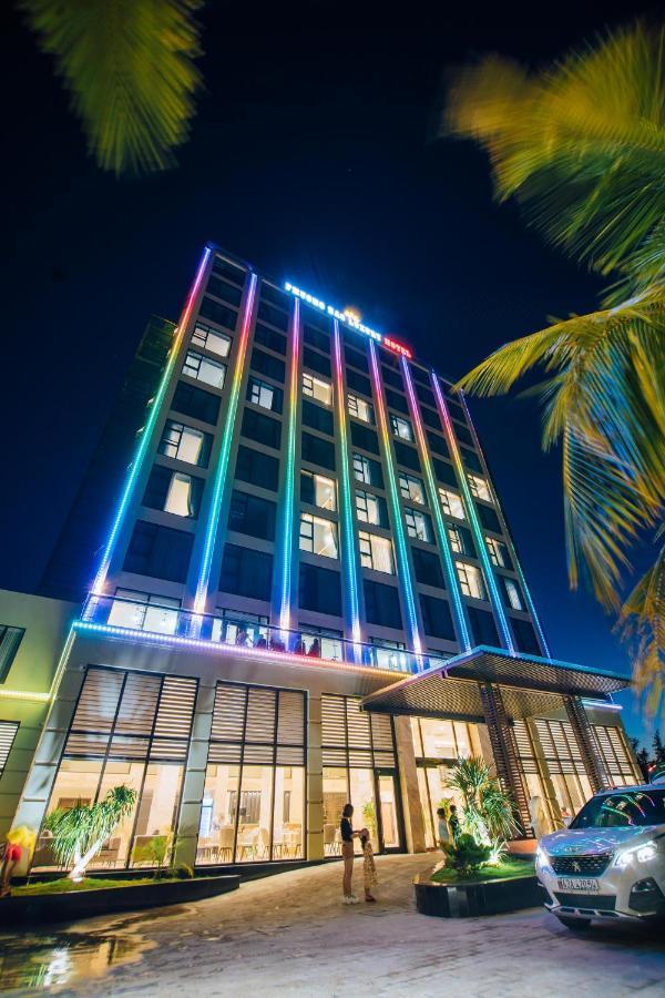 Phuong Bac Luxury Hotel Dong Hoi Exterior foto
